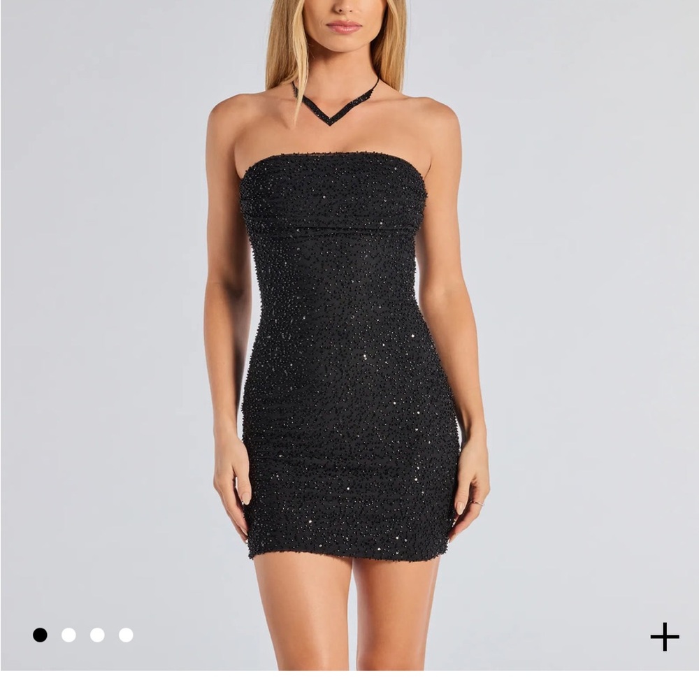NWT!!! 
Windsor Black Strapless Mini Dress